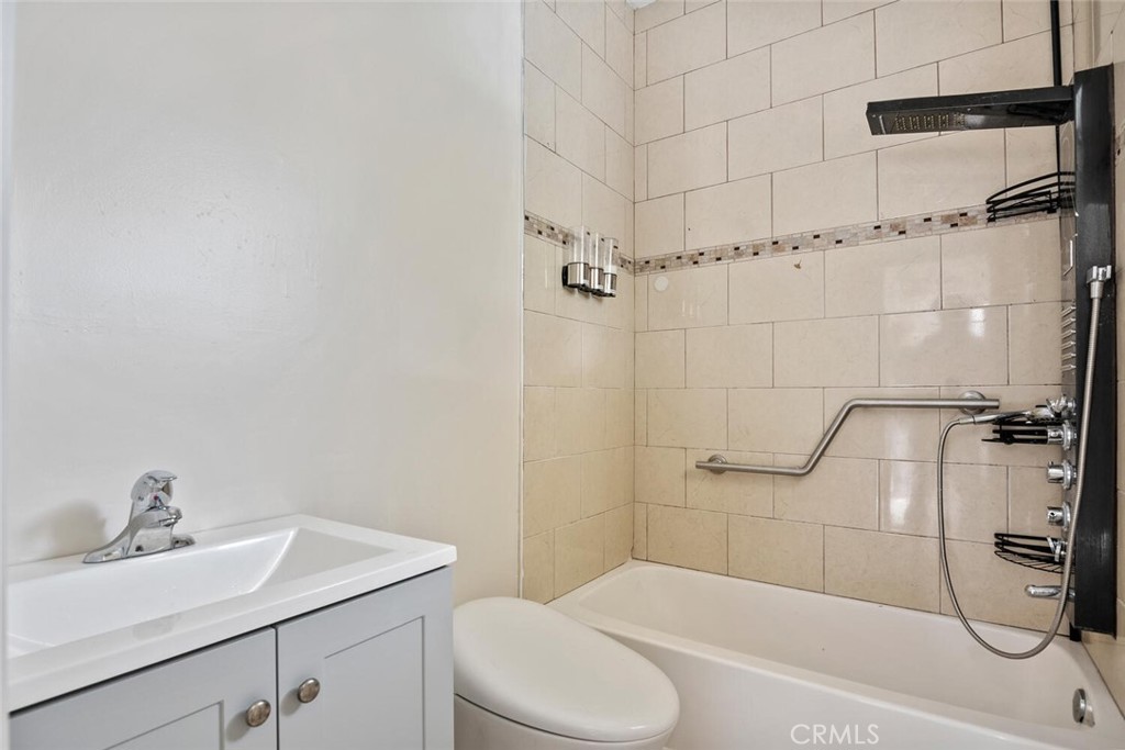 8856 Fullbright Avenue