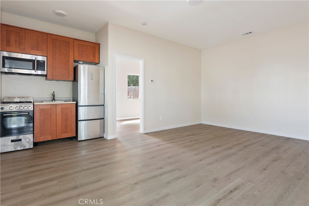 8856 Fullbright Avenue