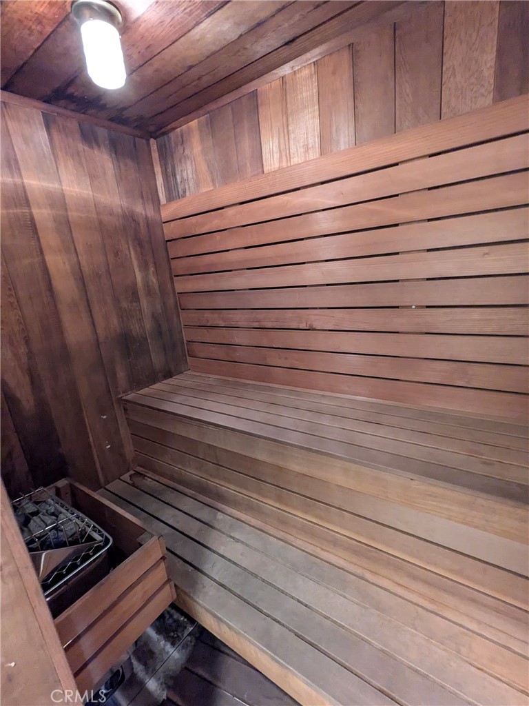 18645 Hatteras Street 250