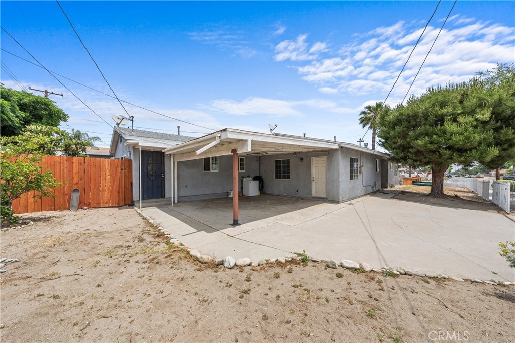 1571 E Olive Street