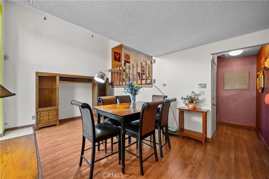 630 W Queen Street 10