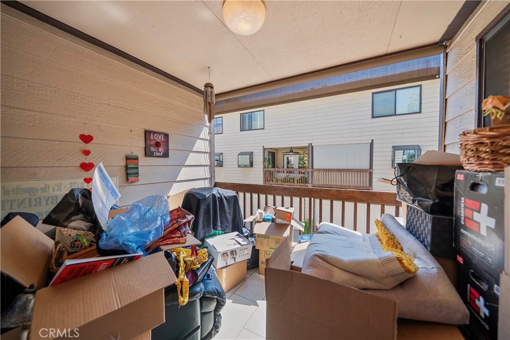 630 W Queen Street 10