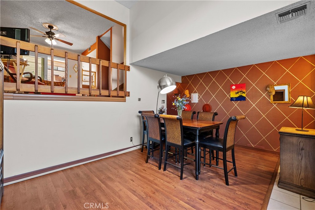 630 W Queen Street 10