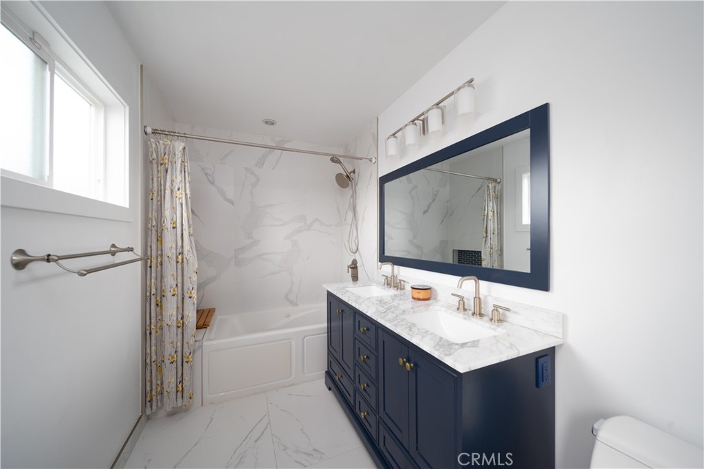 22149 Victory Boulevard