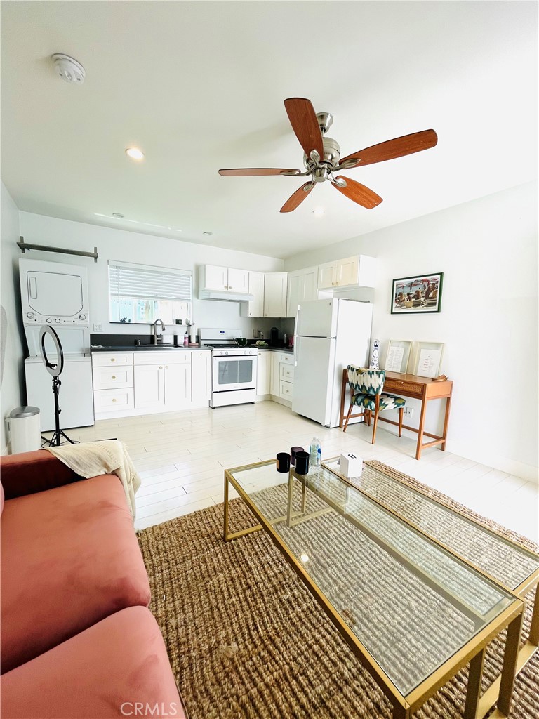 22149 Victory Boulevard