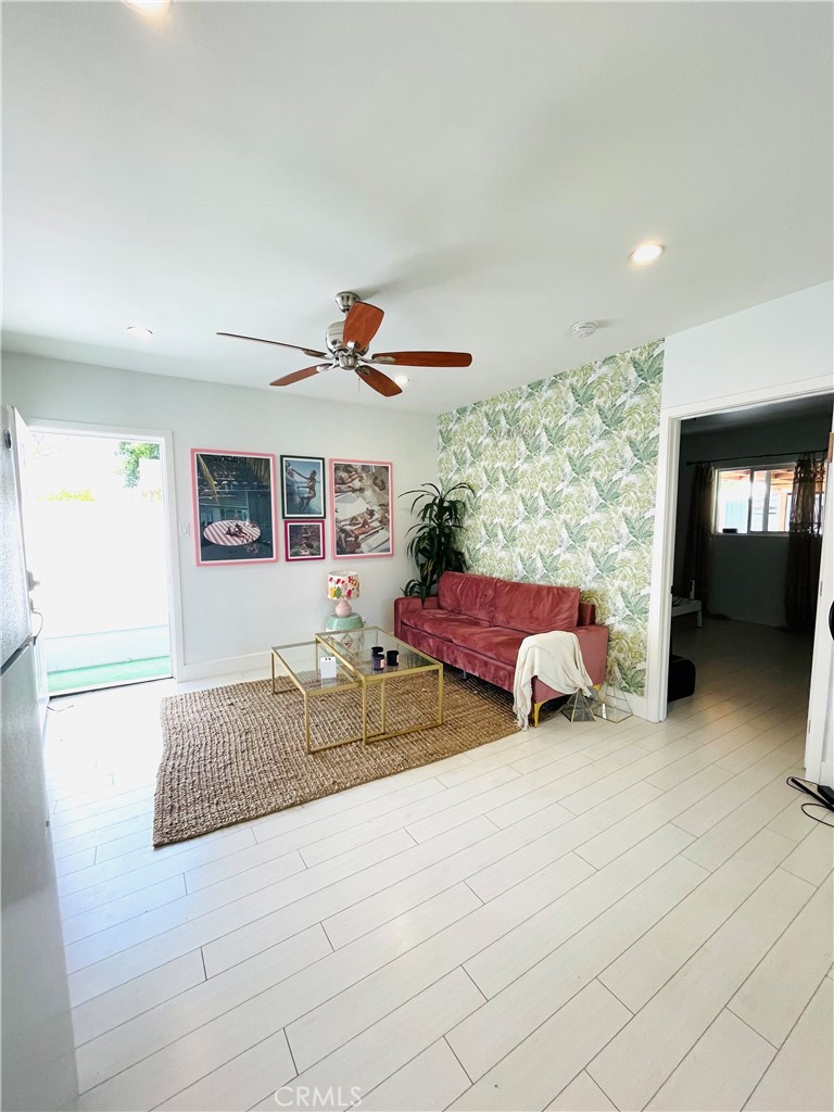 22149 Victory Boulevard