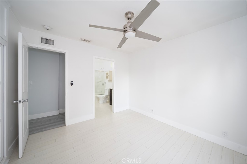 22149 Victory Boulevard