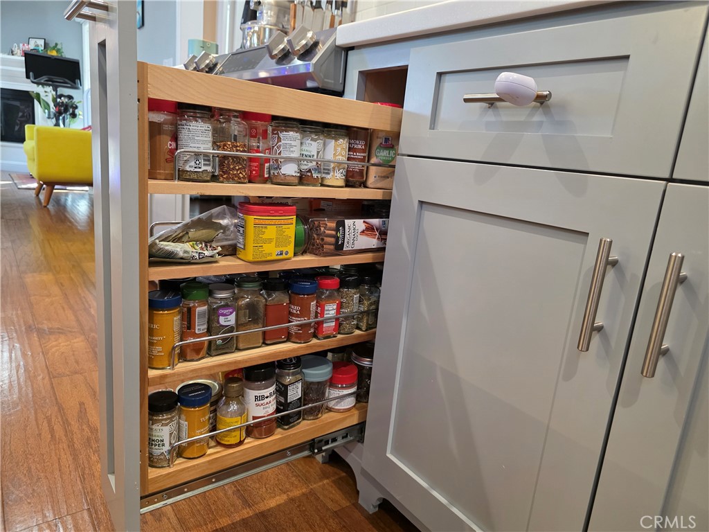 16264 Kalisher Street