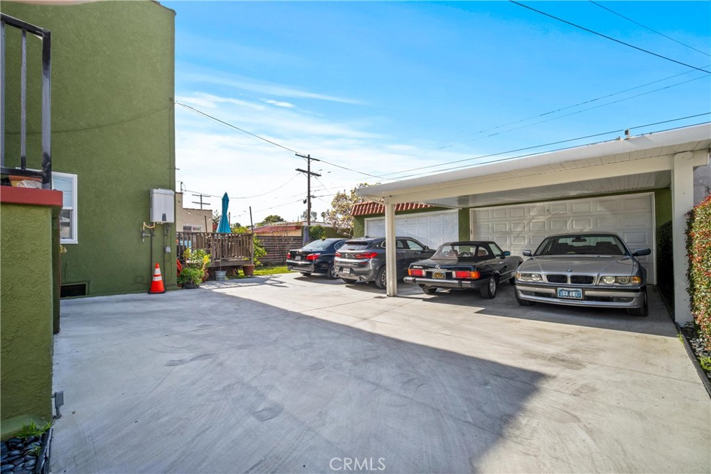 1245 S Hudson
