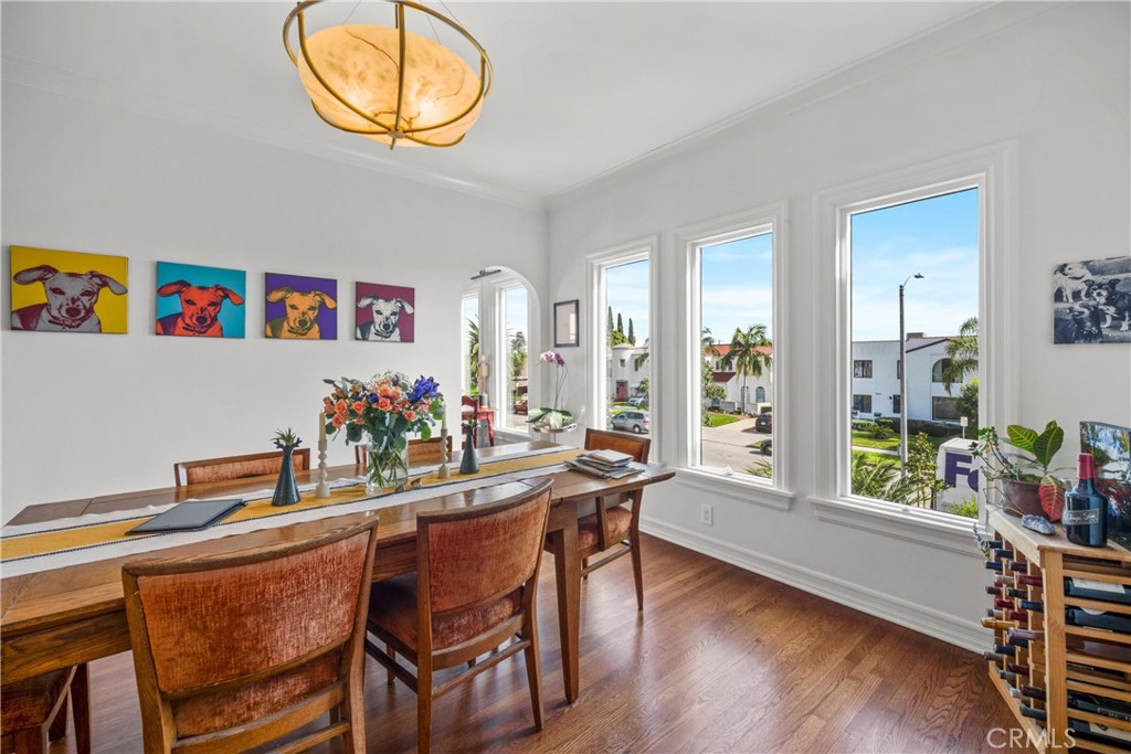 1245 S Hudson