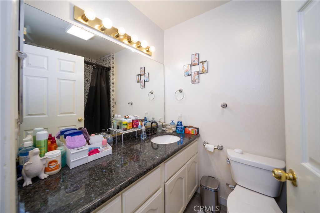 8744 Burnet 7