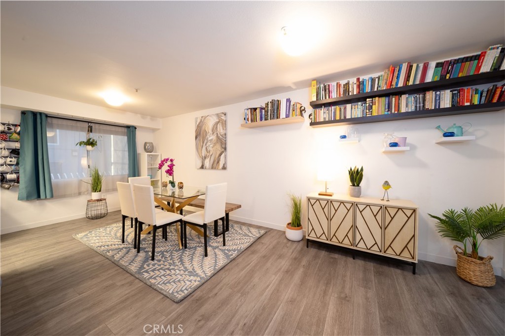 8744 Burnet 7