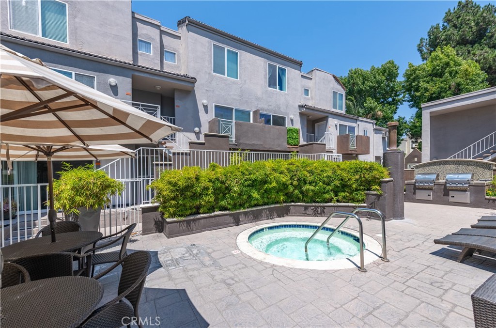 355 N Maple Street 203