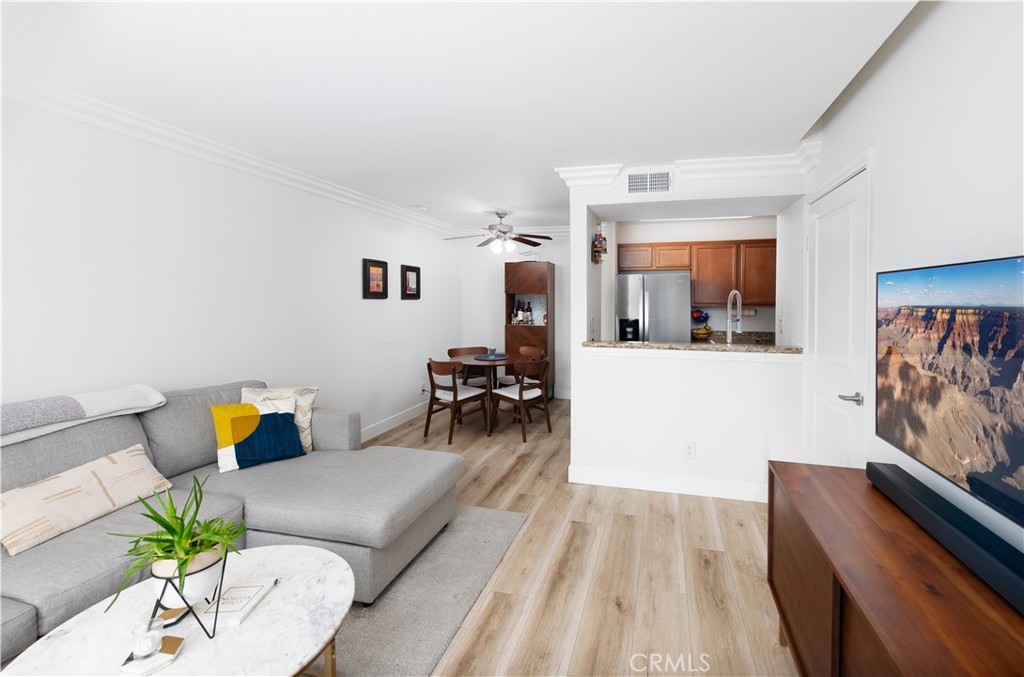 355 N Maple Street 203