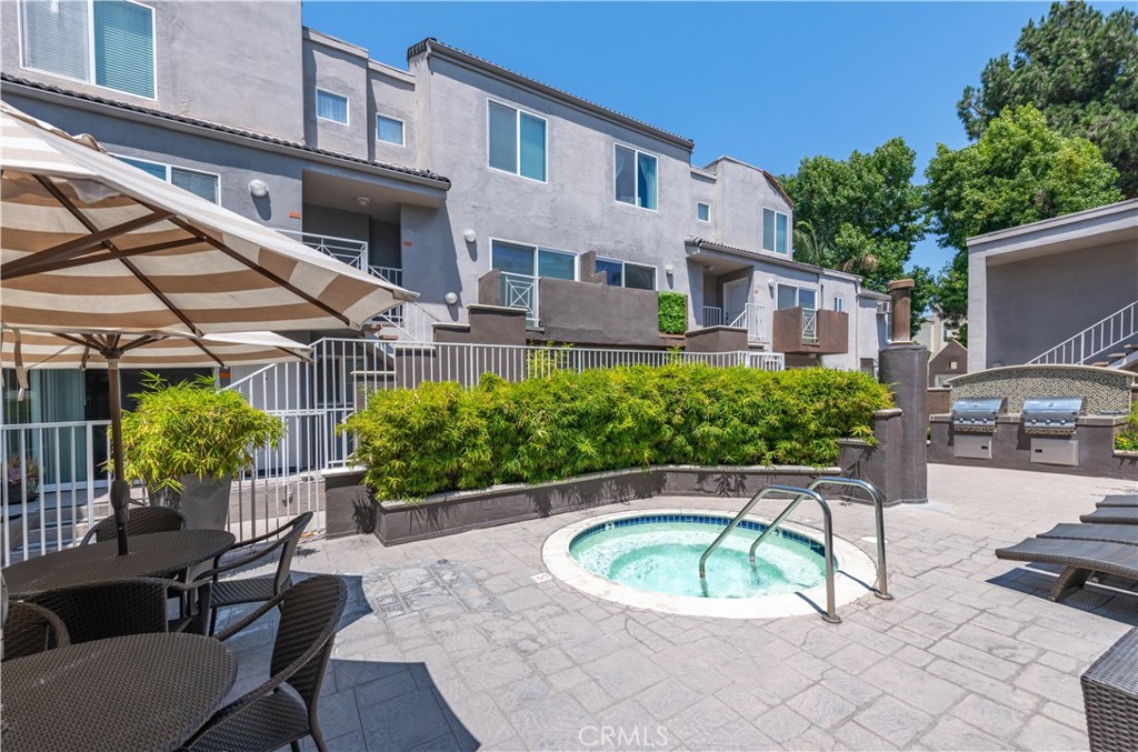 355 N Maple Street 203