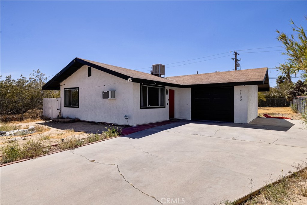 7100 Cholla Avenue