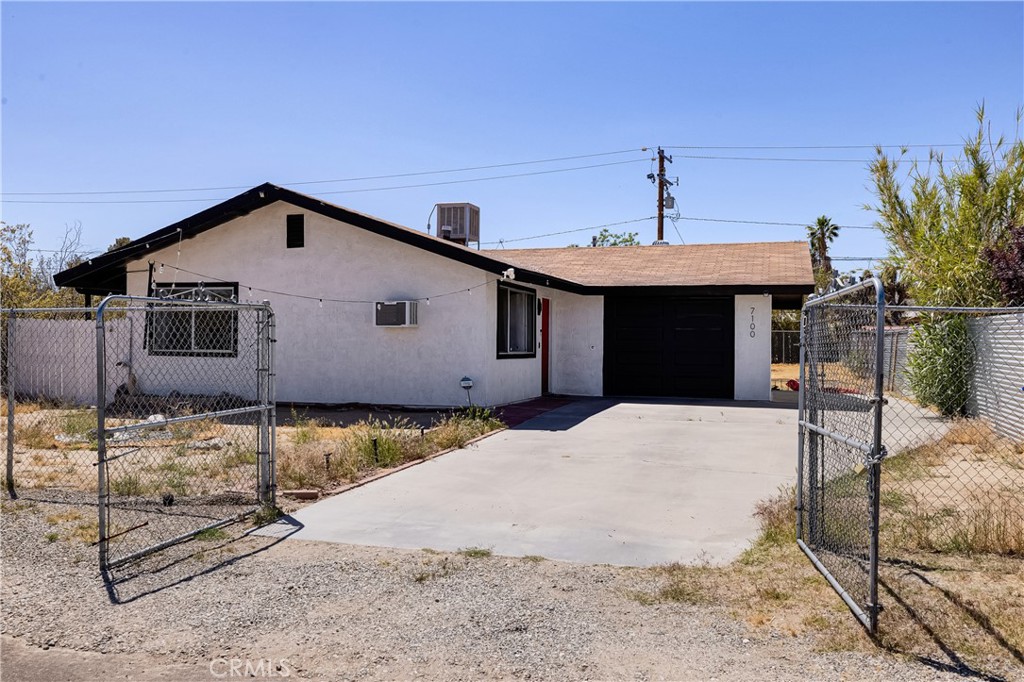 7100 Cholla Avenue