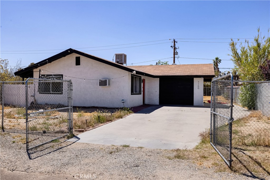 7100 Cholla Avenue