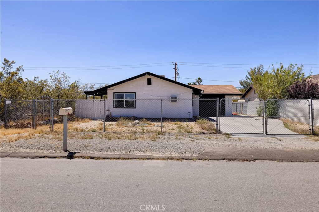7100 Cholla Avenue