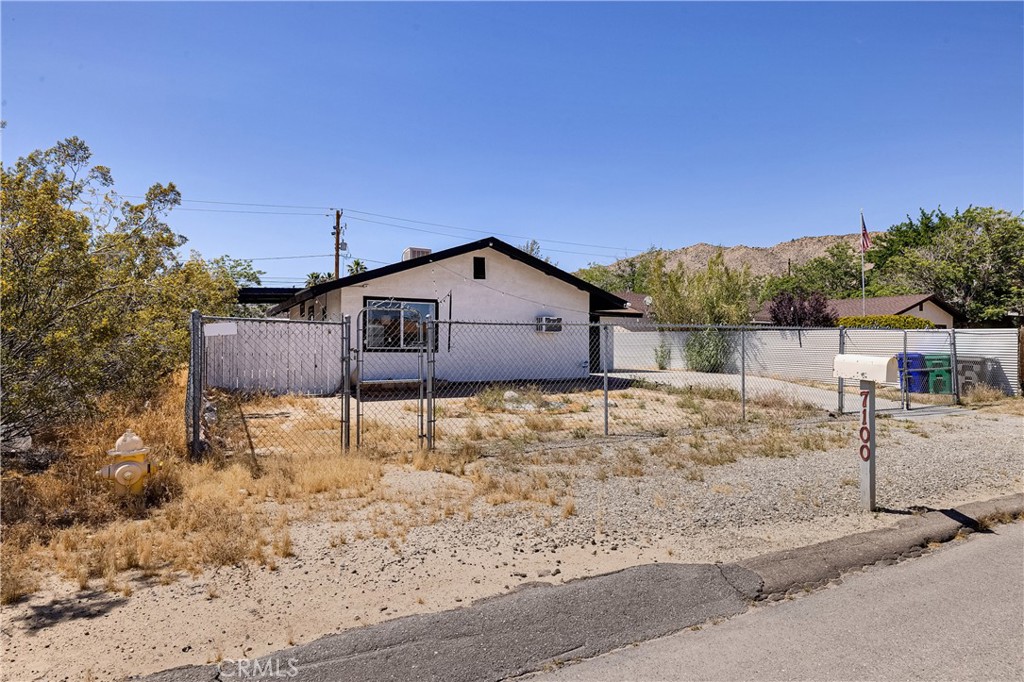7100 Cholla Avenue