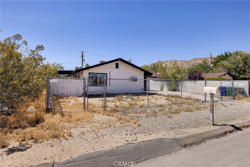 7100 Cholla Avenue