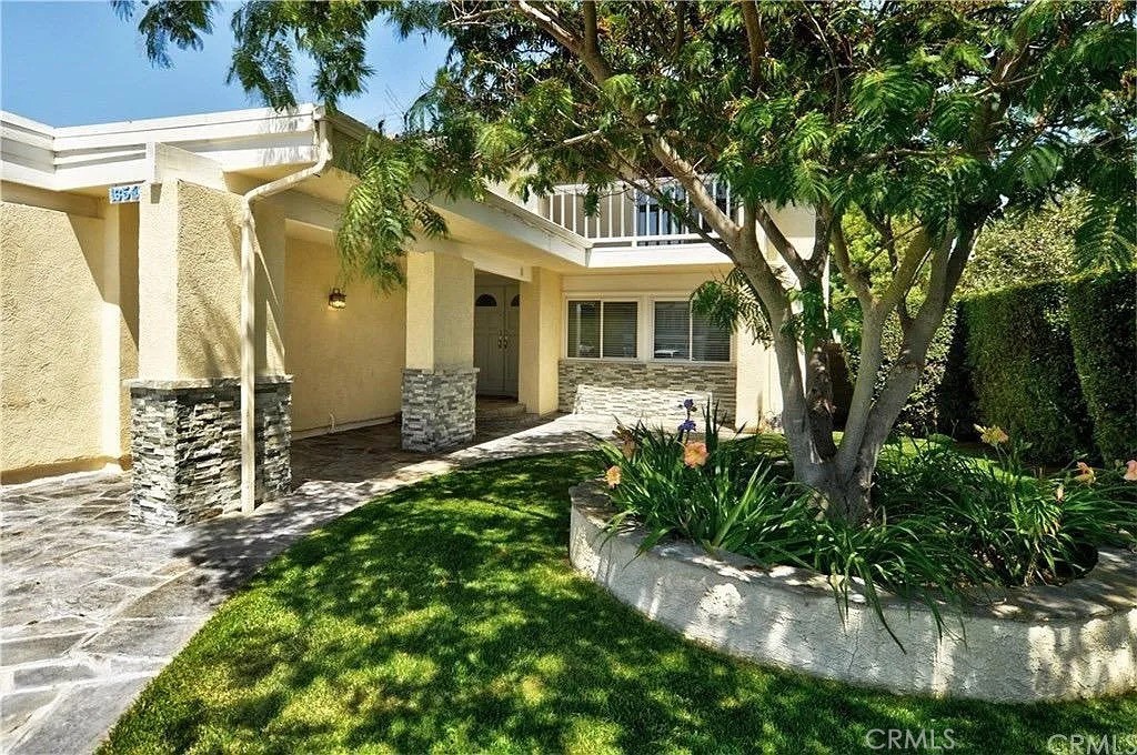 16542 Silktree
