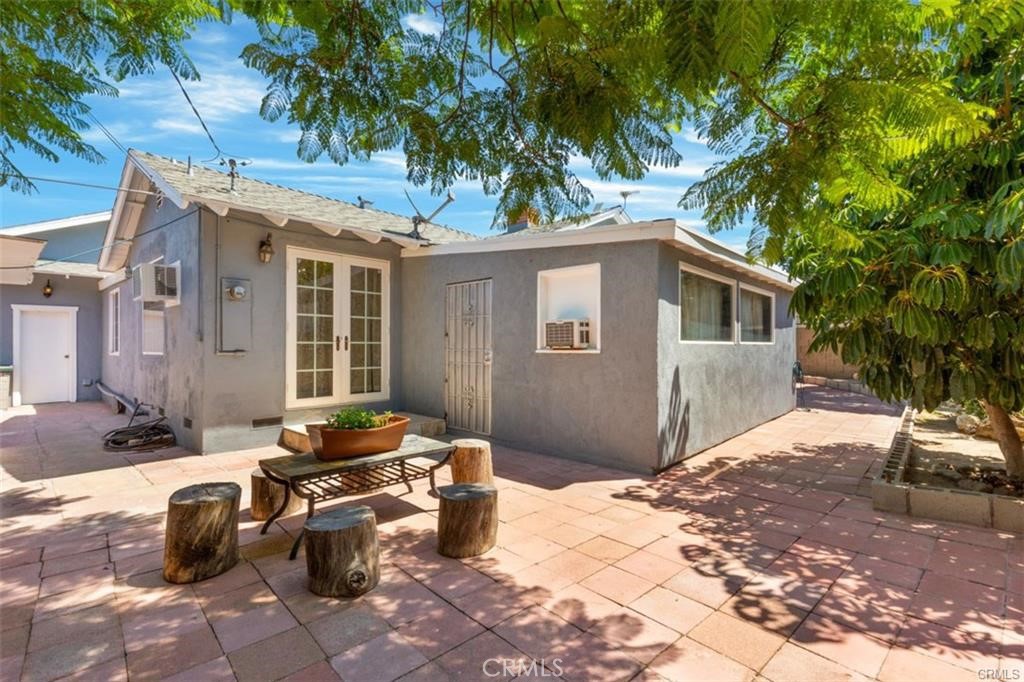 1812 E Briarvale