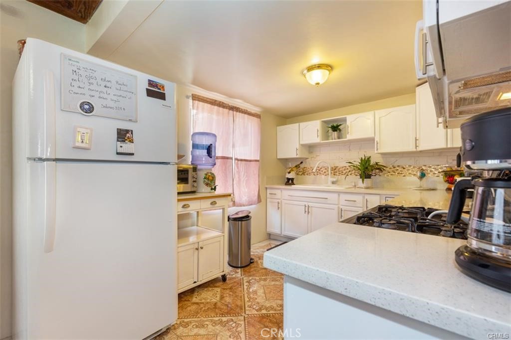 1812 E Briarvale