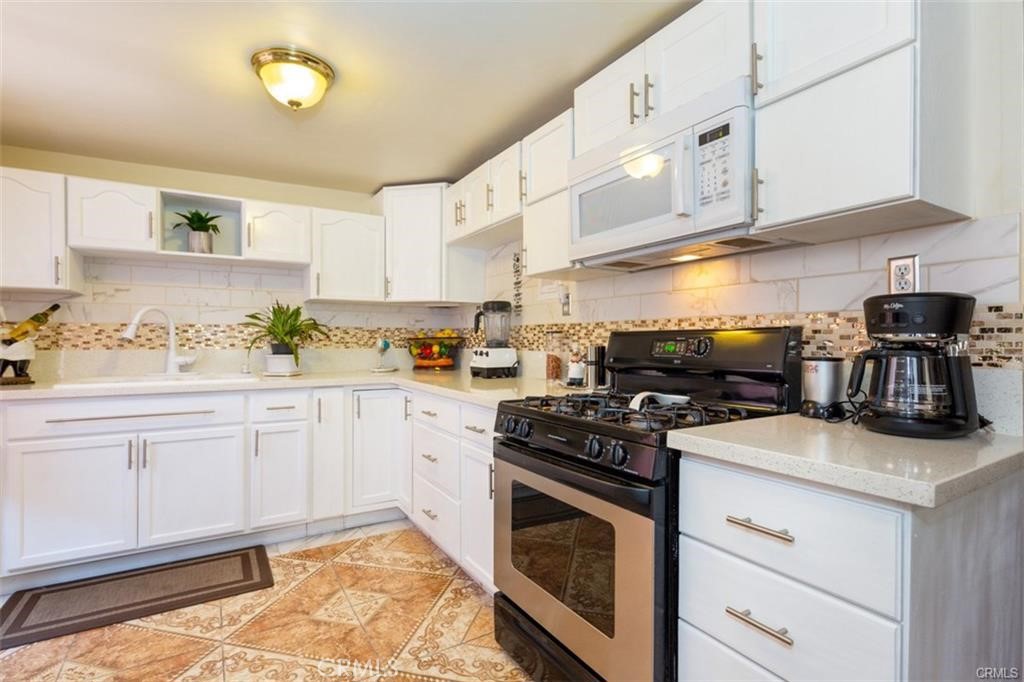 1812 E Briarvale