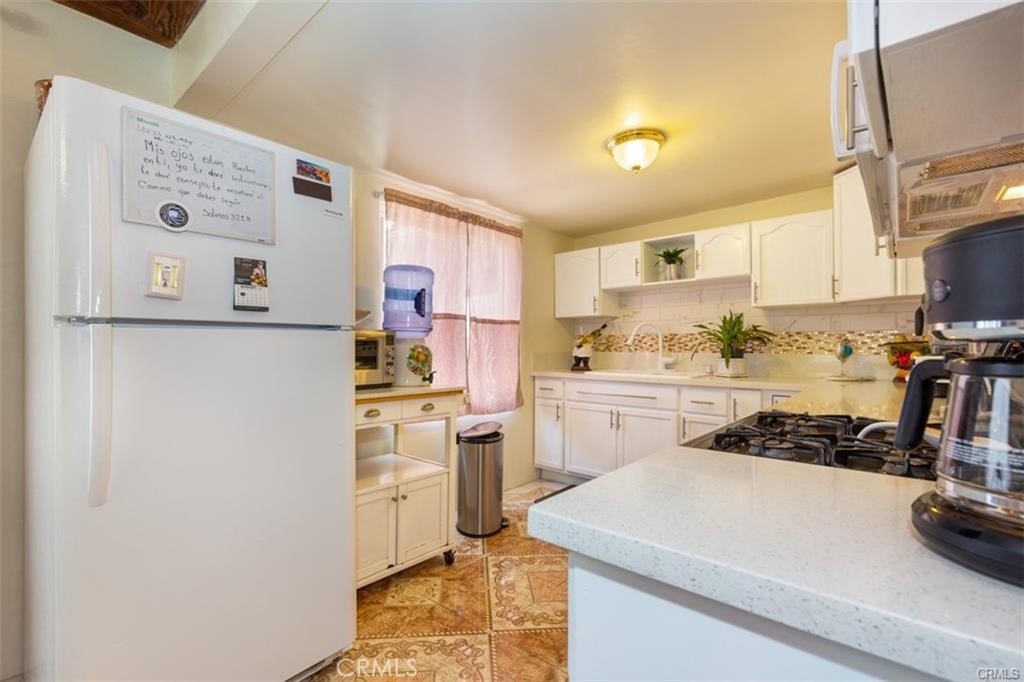 1812 E Briarvale
