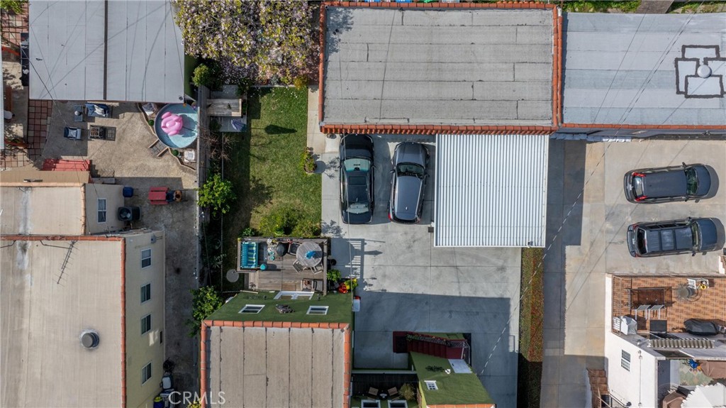 1245 S Hudson