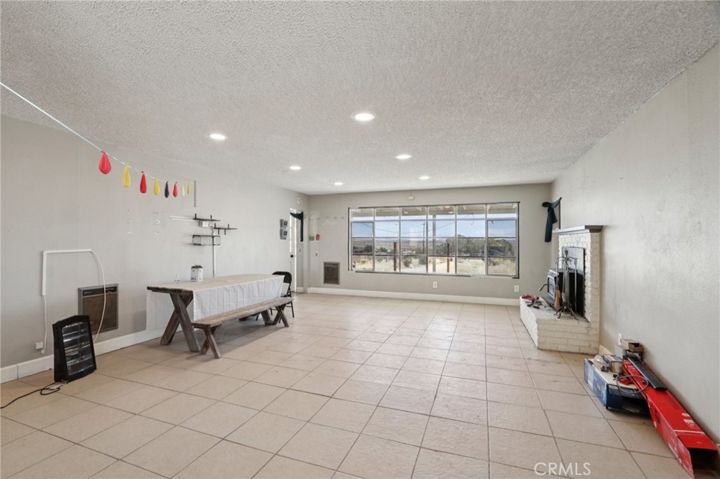 20741 E Avenue J12