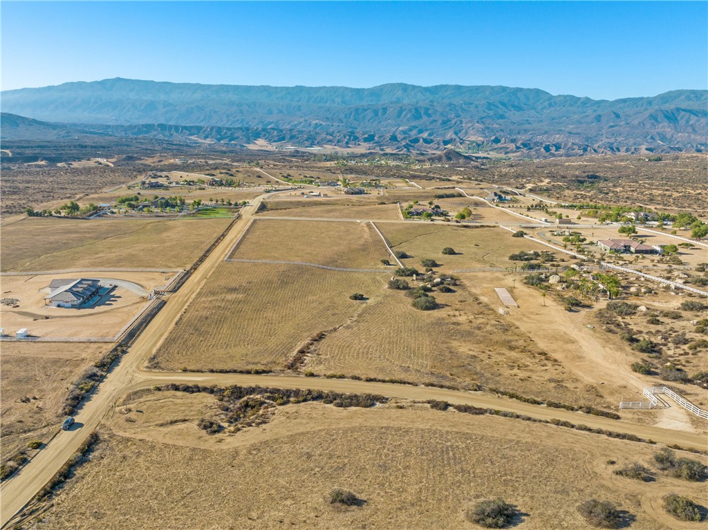 43945 Soaring Hawk Road