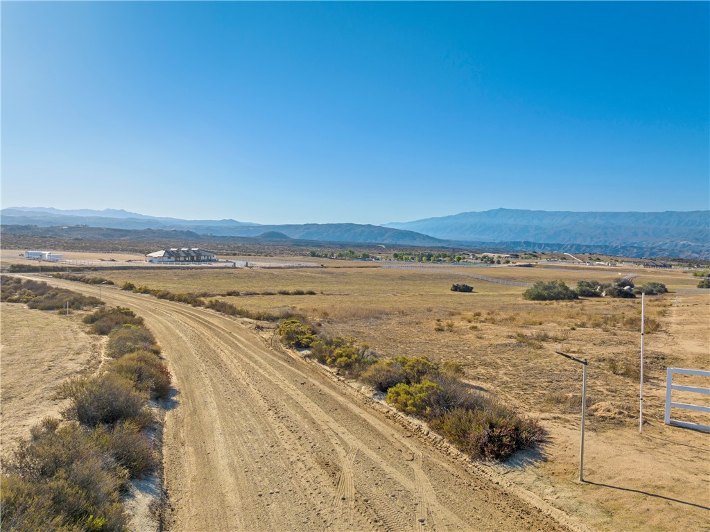 43945 Soaring Hawk Road