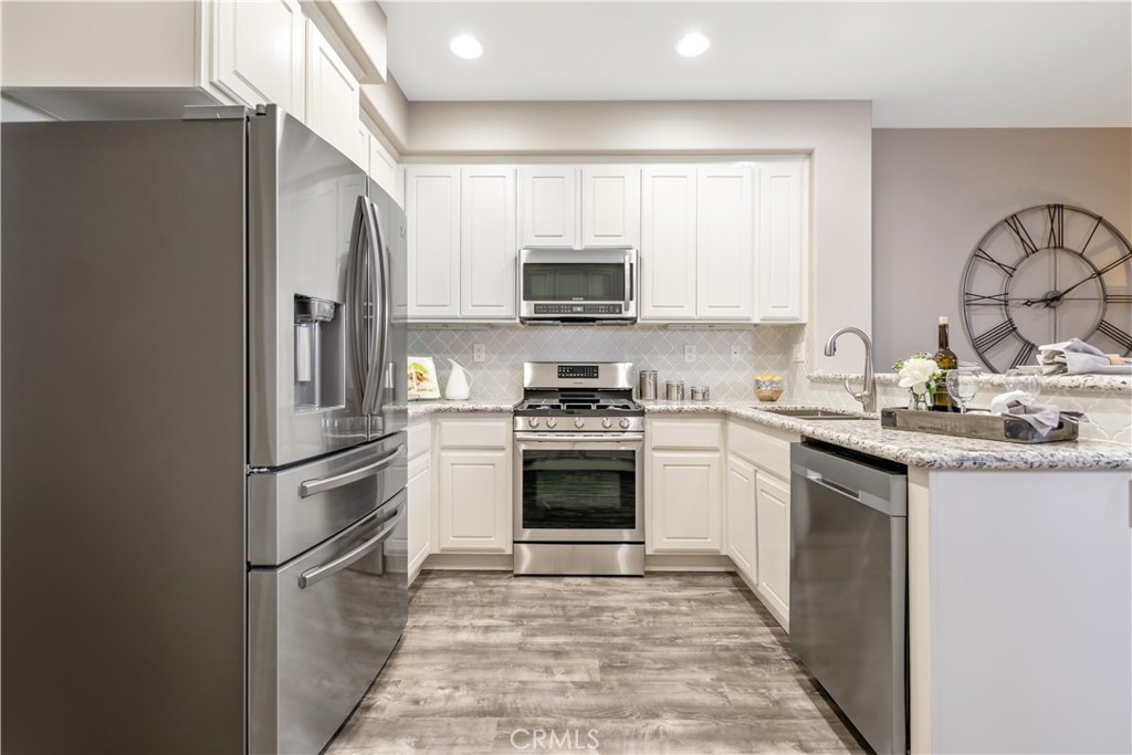 875 Poppyseed Way 403