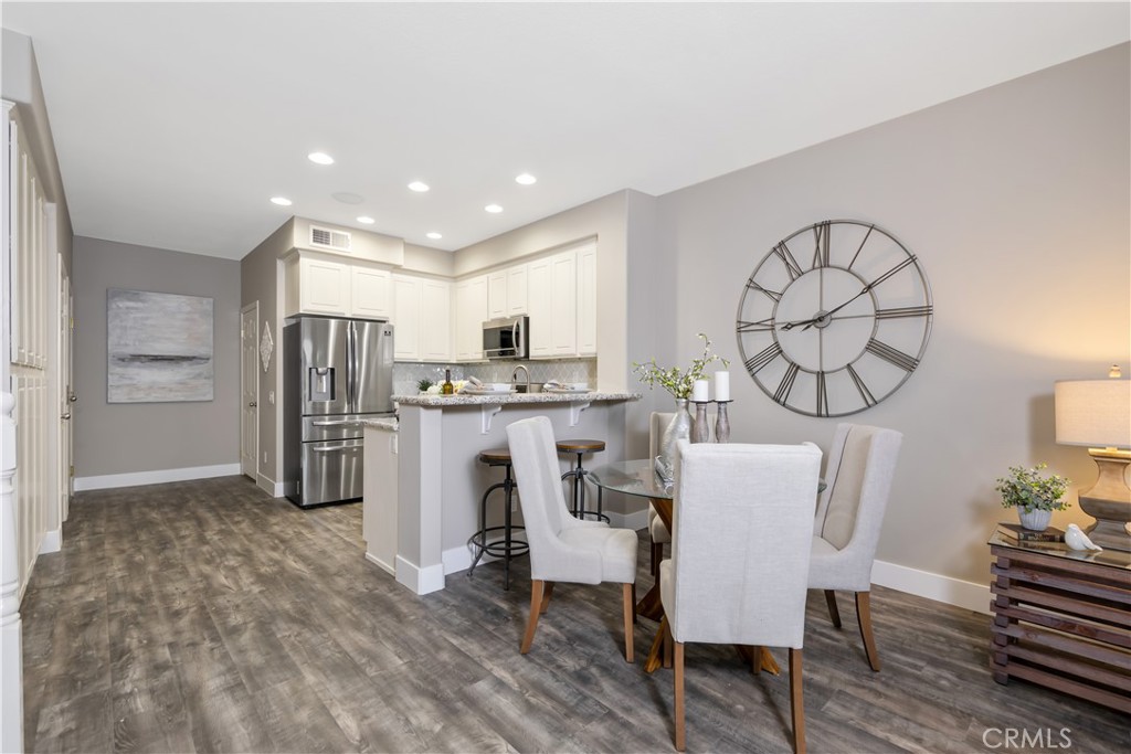 875 Poppyseed Way 403