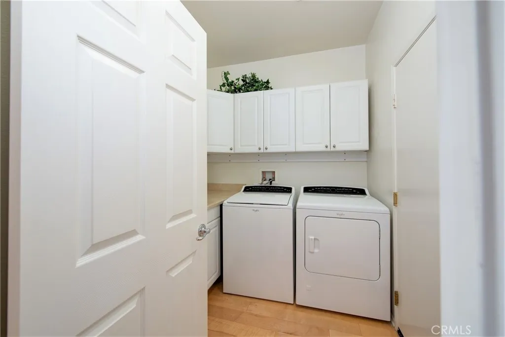 28517 Oasis View Circle