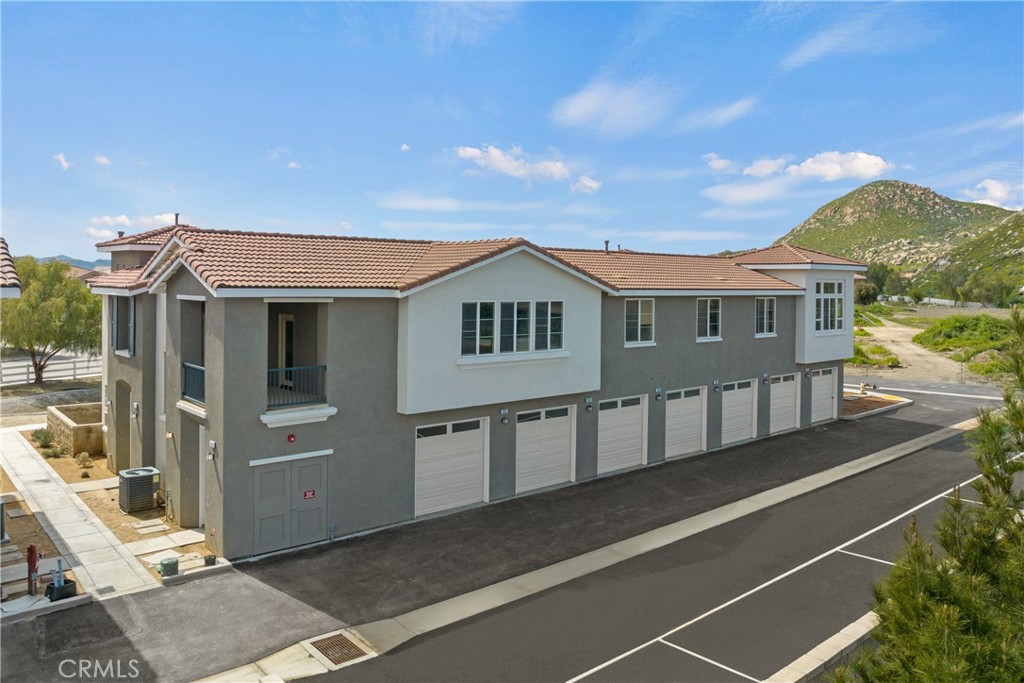 986 Coriander Drive 304