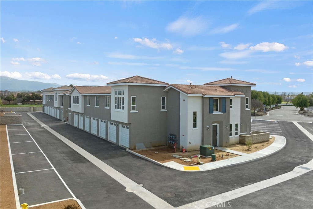 986 Coriander Drive 304