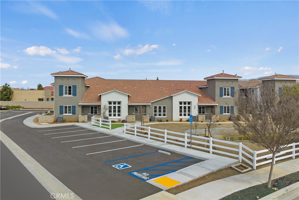 986 Coriander Drive 304