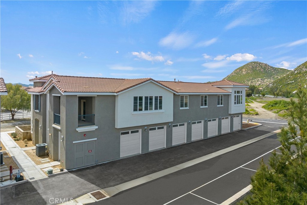 986 Coriander Drive 306