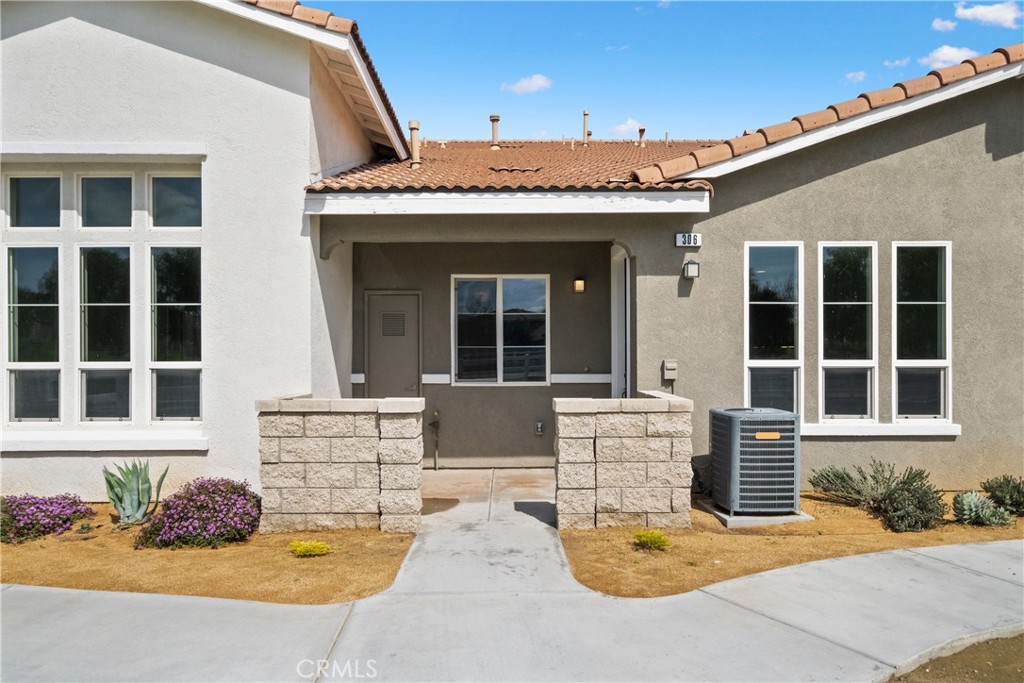 986 Coriander Drive 306