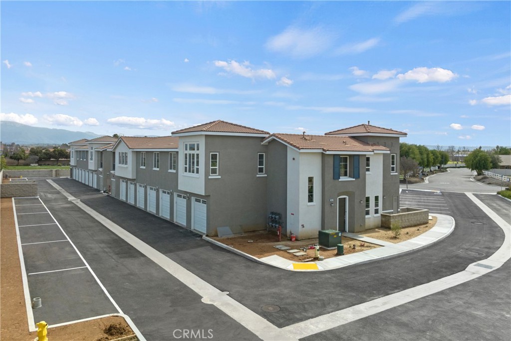 986 Coriander Drive 306