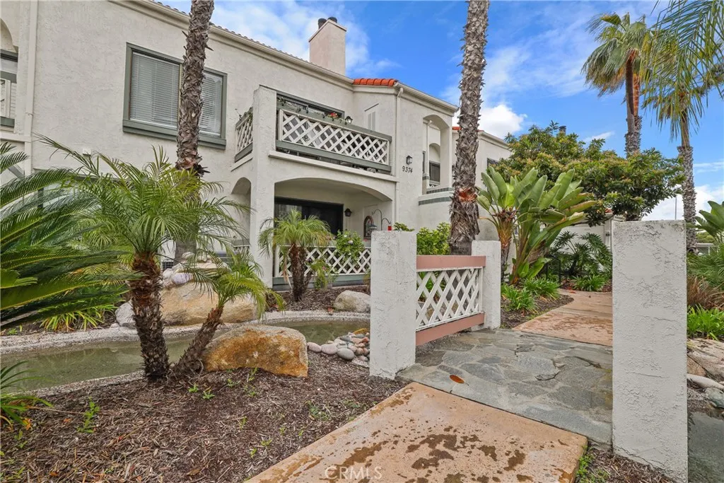 9374 Twin Trails Drive # 203