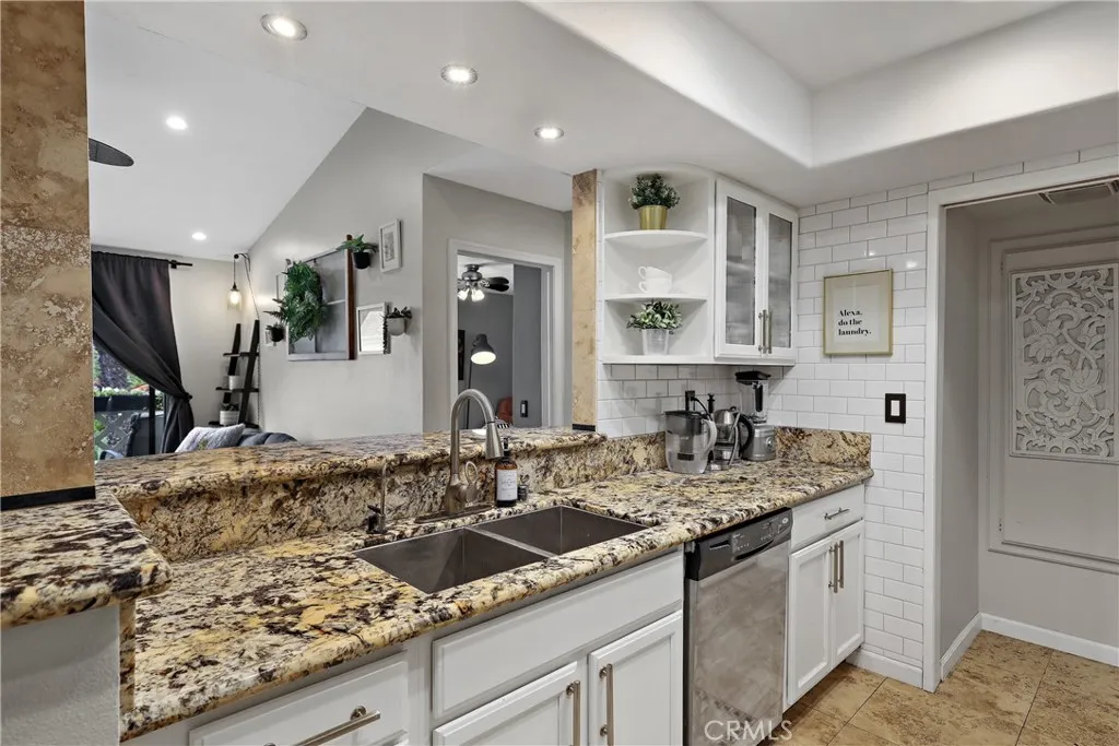 9374 Twin Trails Drive # 203