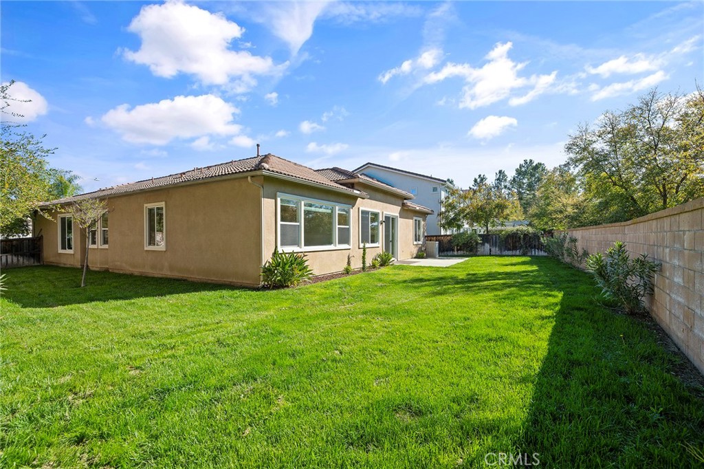 31901 Calle Caballos