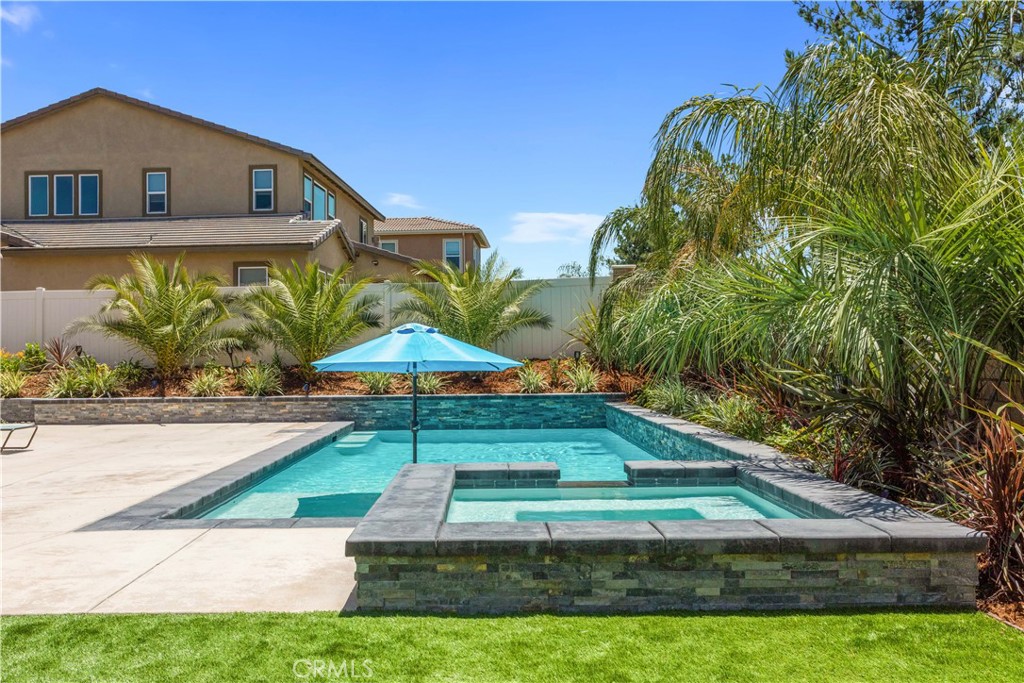 35389 Laurel Tree Court