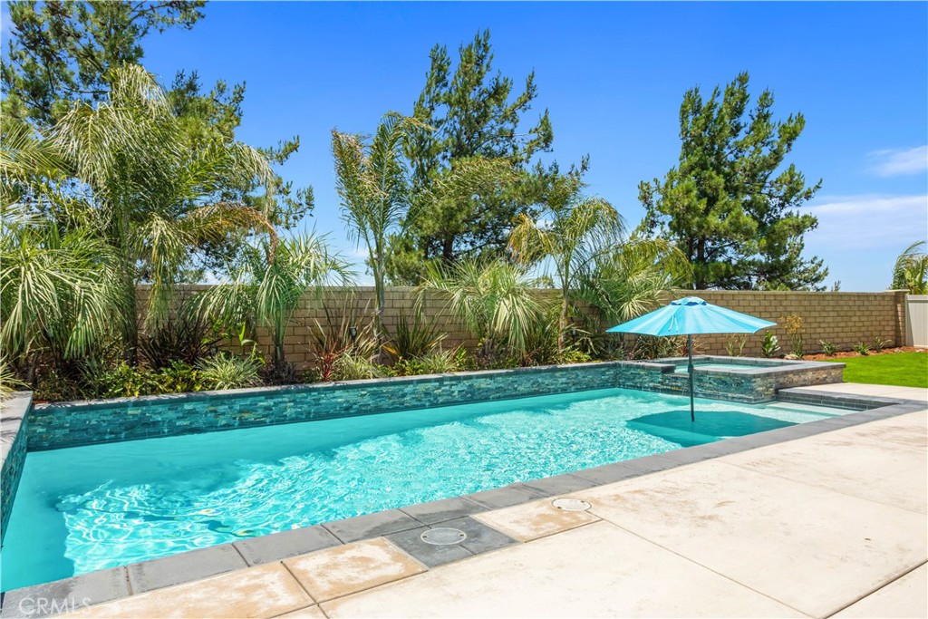 35389 Laurel Tree Court