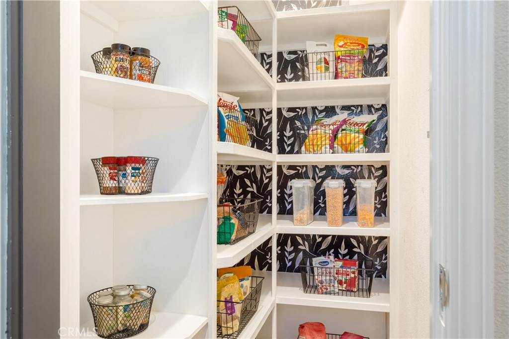 35389 Laurel Tree Court
