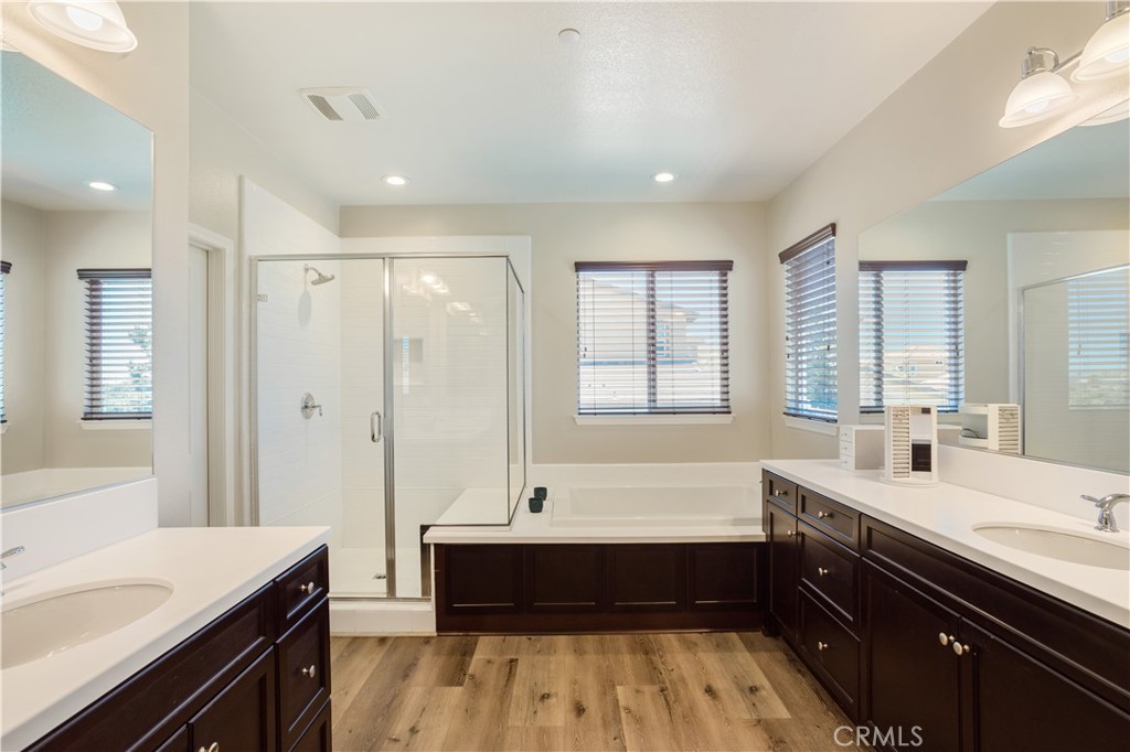 35389 Laurel Tree Court